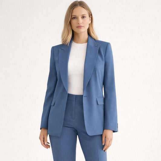 Eliana | Women's Casual Suit Featuring Pockets